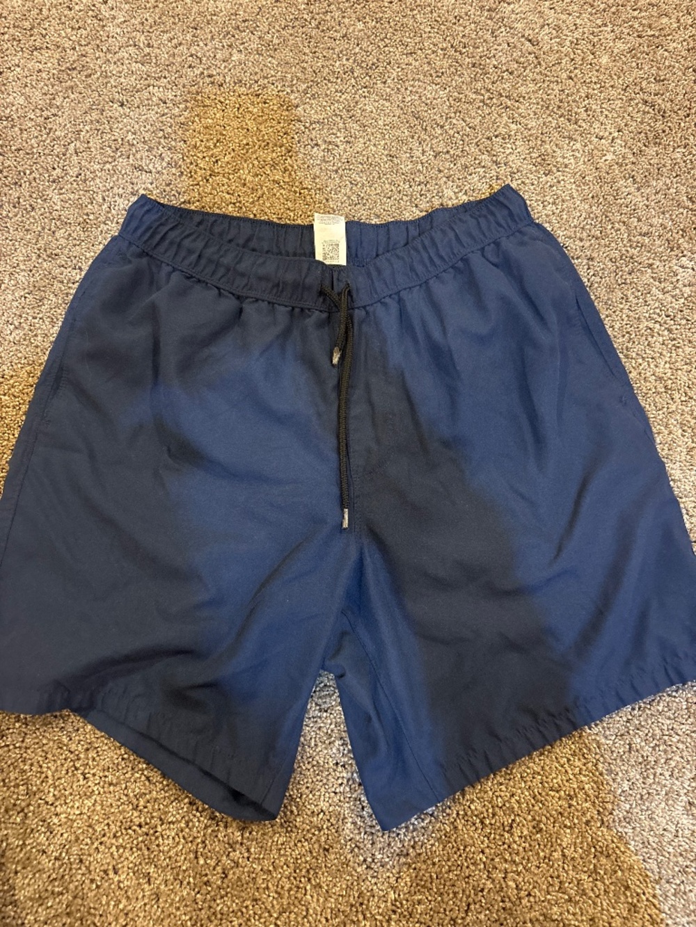 Men’s ASOS navy shorts, size S